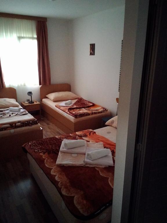 Hotel Quo Vadis Medjugorje Exterior photo